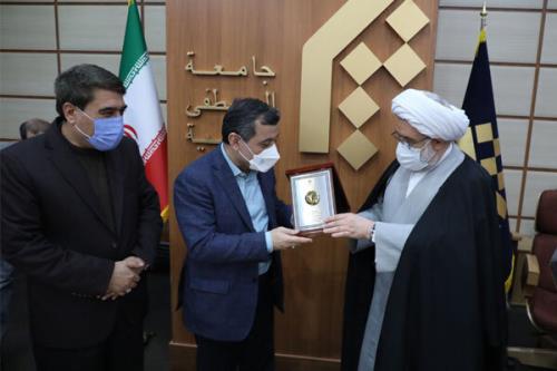 قدردانی رییس جامعه المصطفی از خدمات وزارت بهداشت در روزهای کرونا