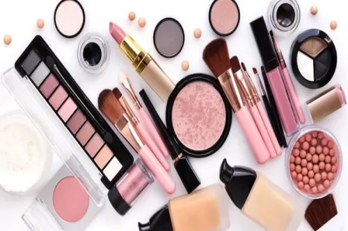 انتشار لیست محصولات غیر مجاز آرایش چشم و ابرو