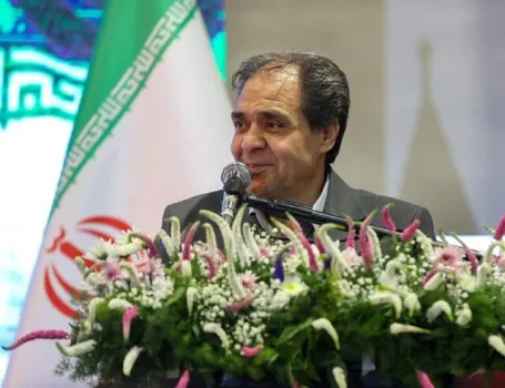 نیمی از کارکنان وزارت بهداشت زنان هستند