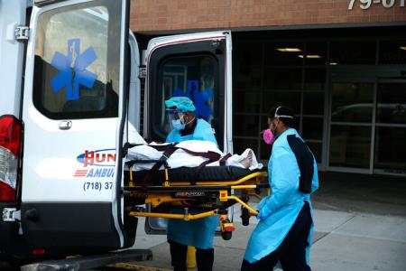 كرونا آمریكا را به زانو درآورده است